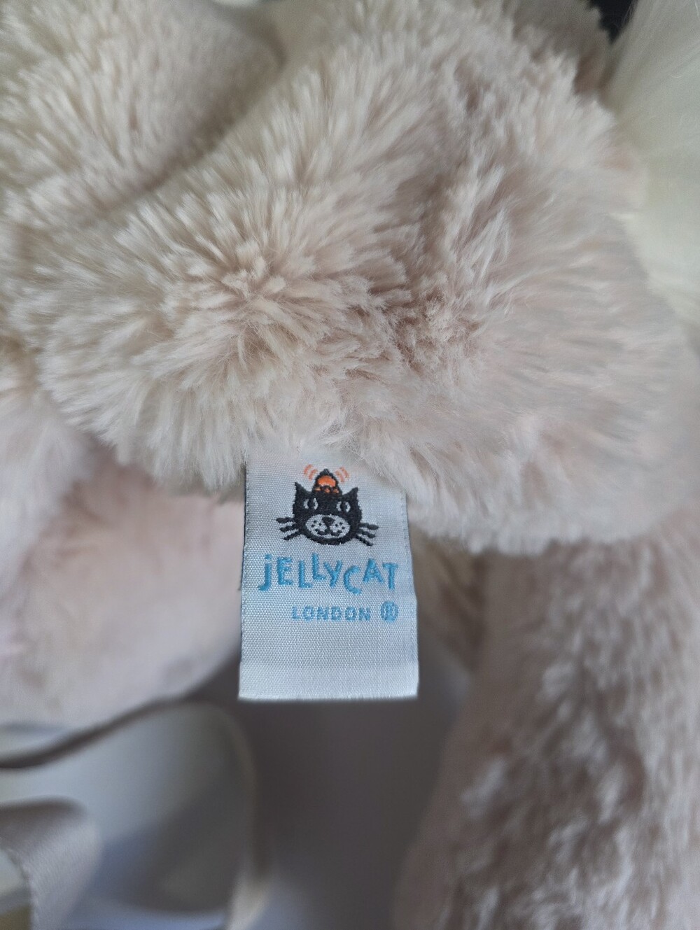 Jellycat Backpack – Smudge Rabbit - Picture 5 of 14